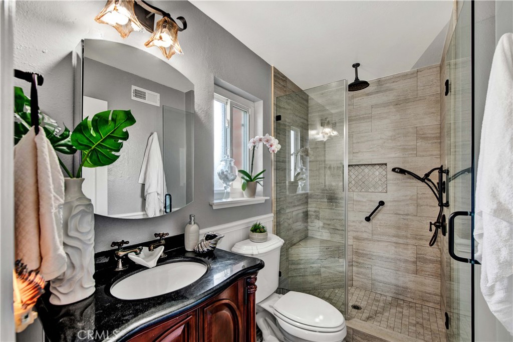 10555 La Rosa Circle