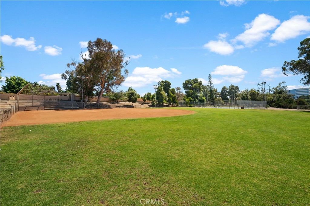 2510 Poinsettia Street