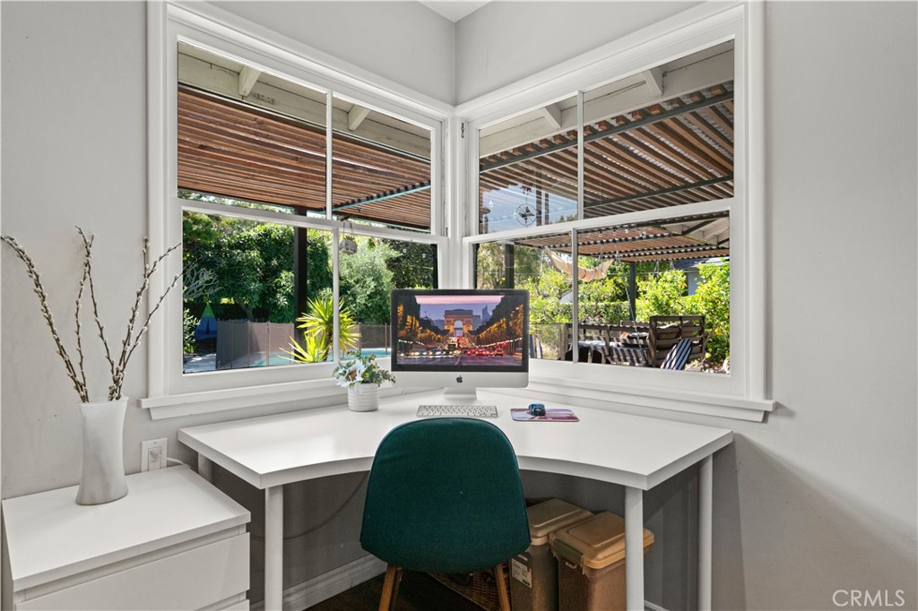 2510 Poinsettia Street