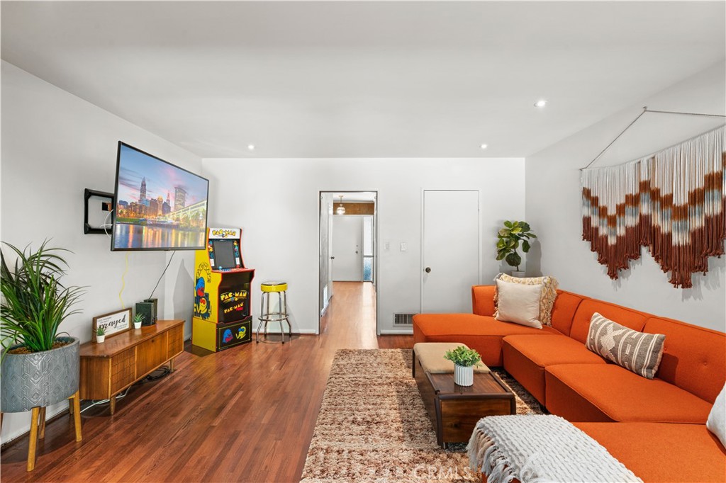 2510 Poinsettia Street