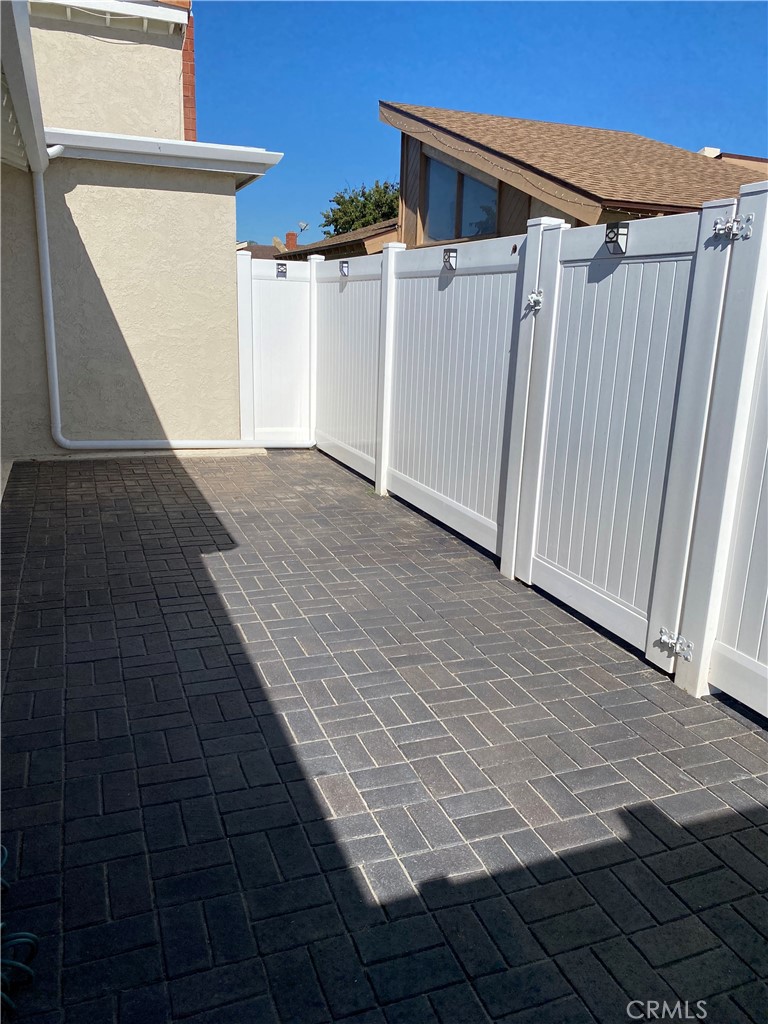 214 Springfield Ave B