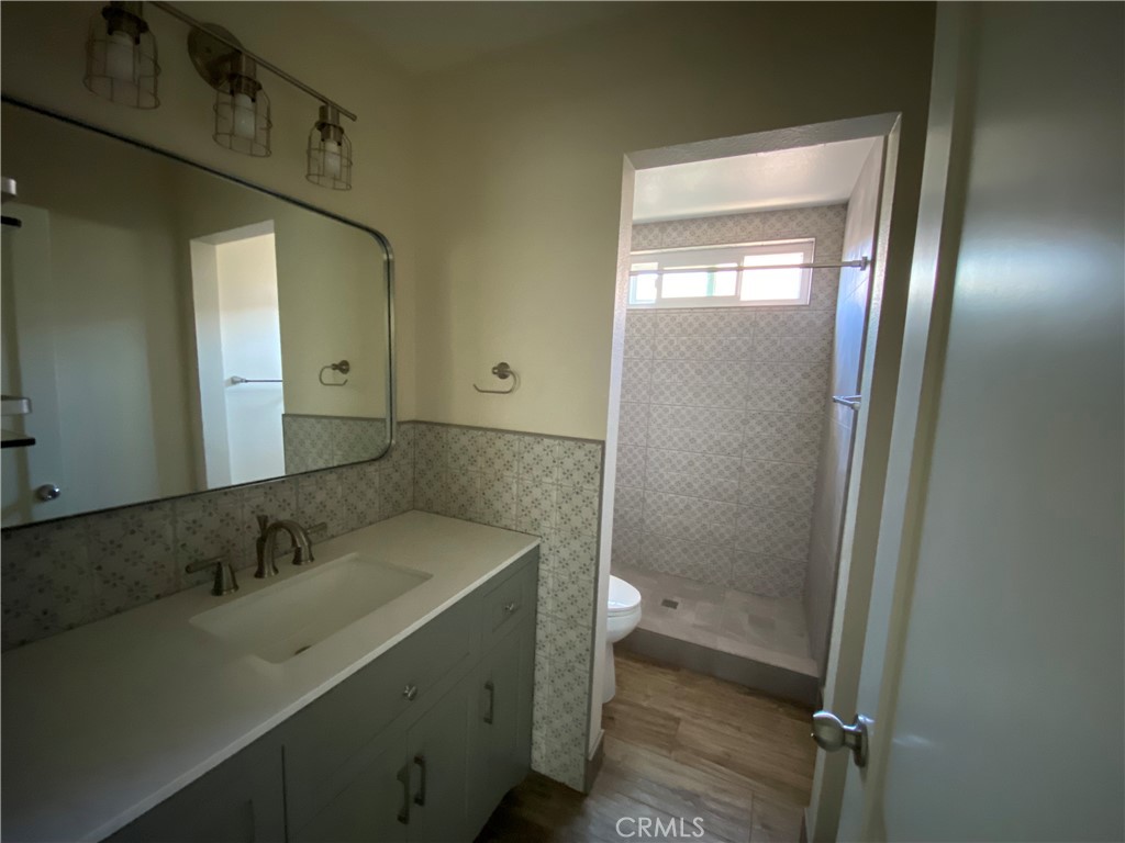 214 Springfield Ave B