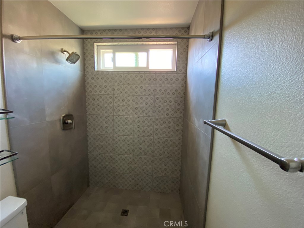 214 Springfield Ave B