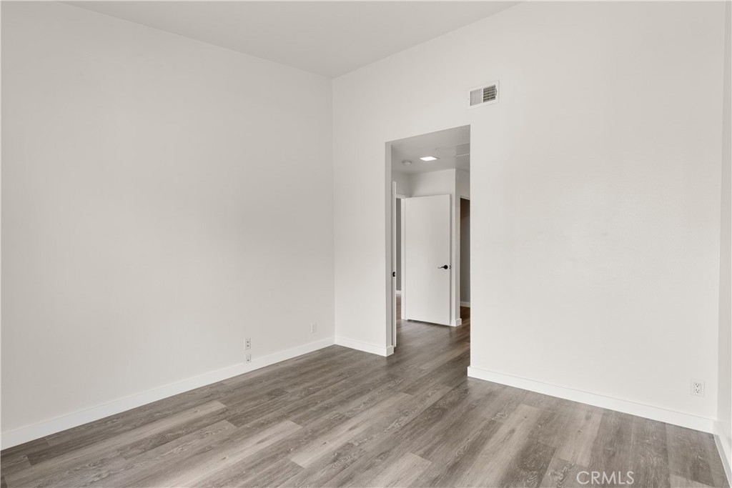 12095 Brighton River 95