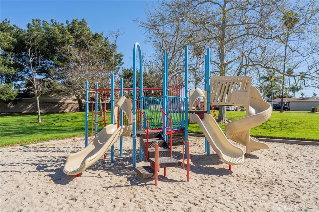 18242 Parkview Lane 204