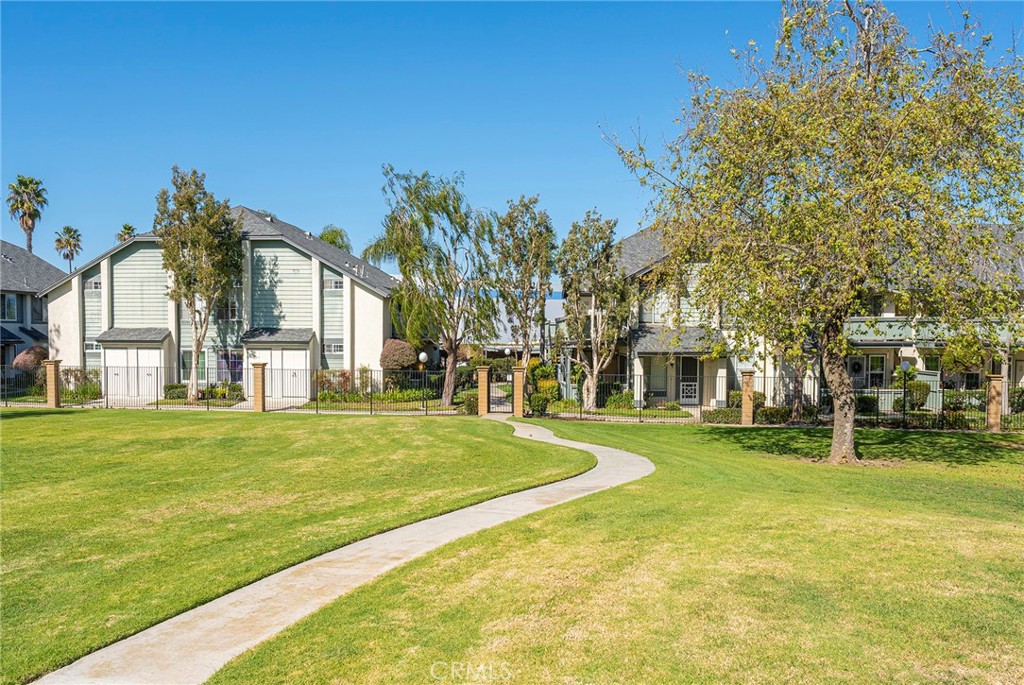 18242 Parkview Lane 204