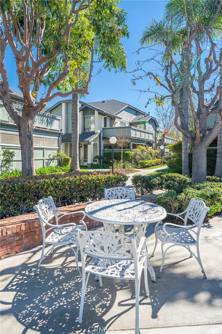 18242 Parkview Lane 204