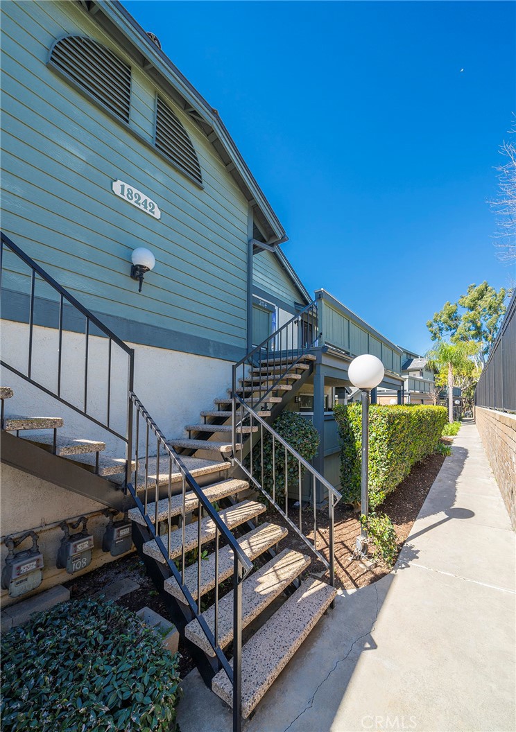 18242 Parkview Lane 204