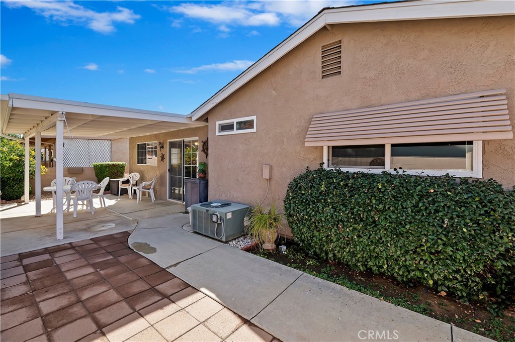 2121 El Rancho Circle