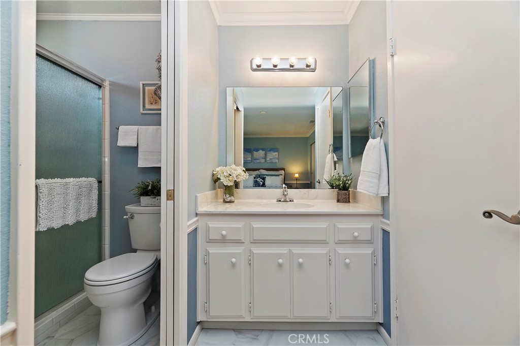 2121 El Rancho Circle