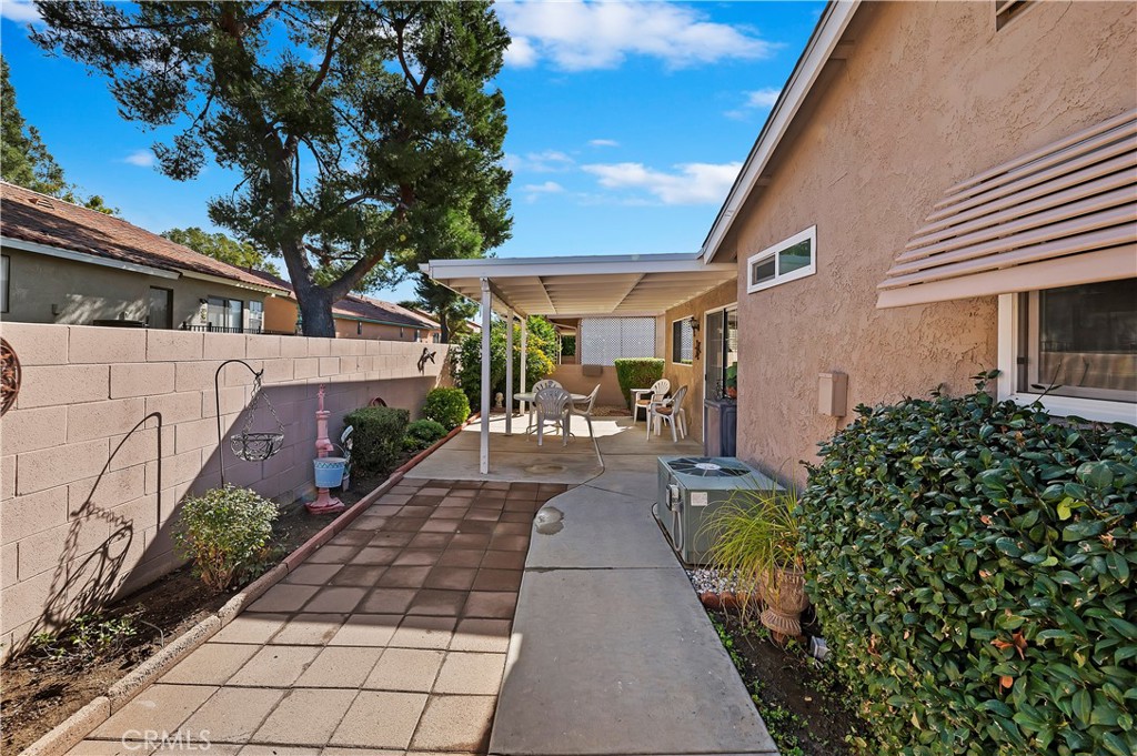 2121 El Rancho Circle