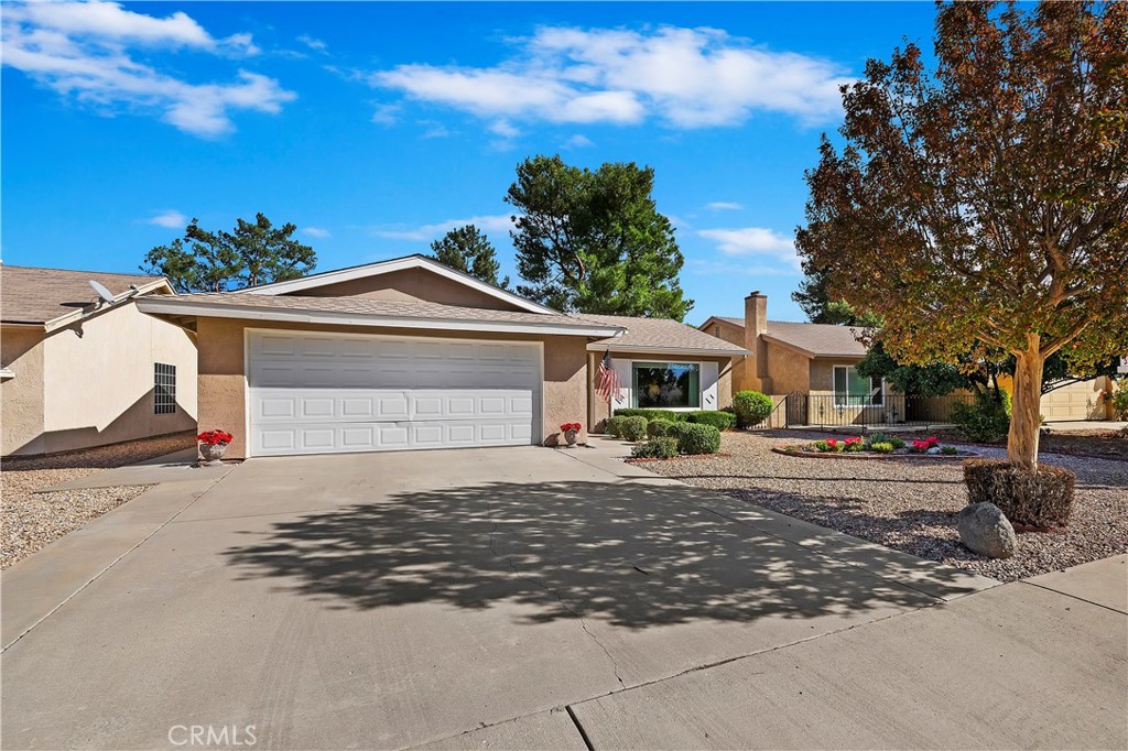 2121 El Rancho Circle