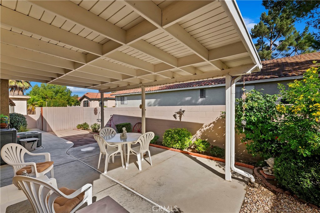 2121 El Rancho Circle