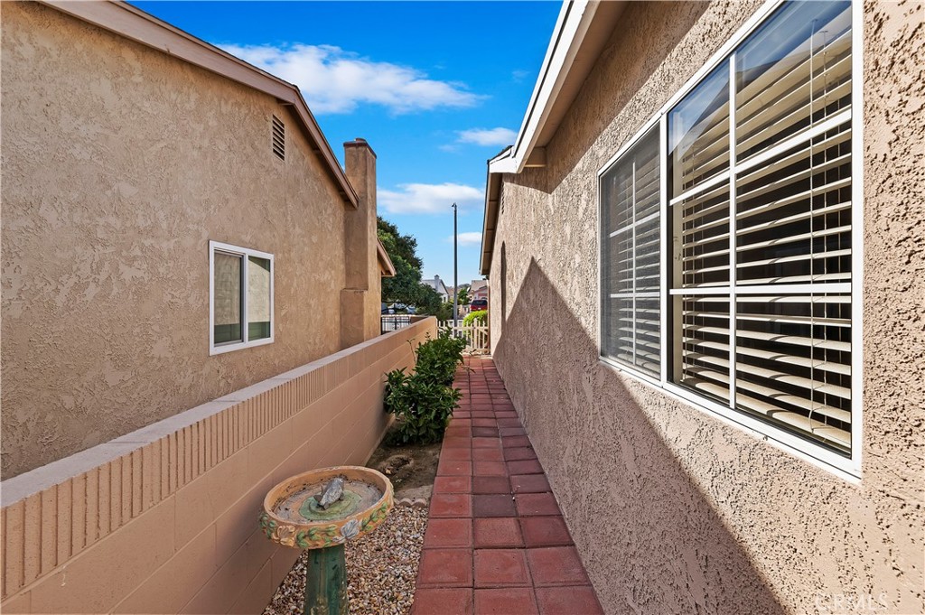 2121 El Rancho Circle