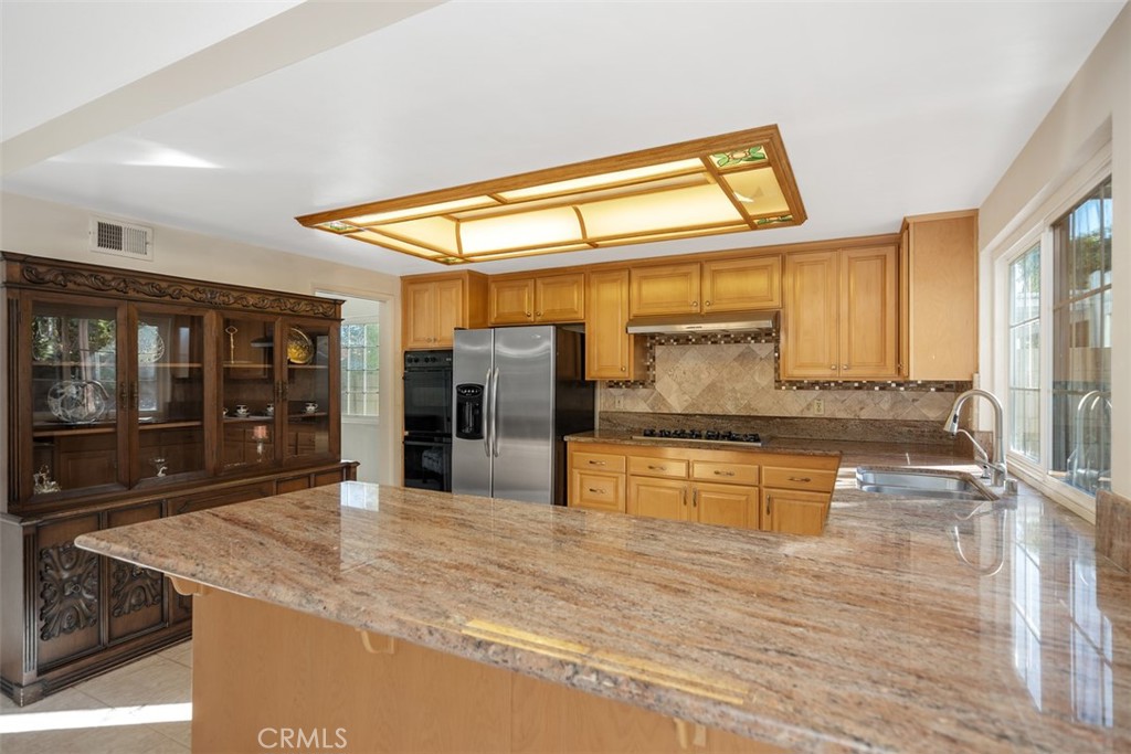 15321 Dogwood Street