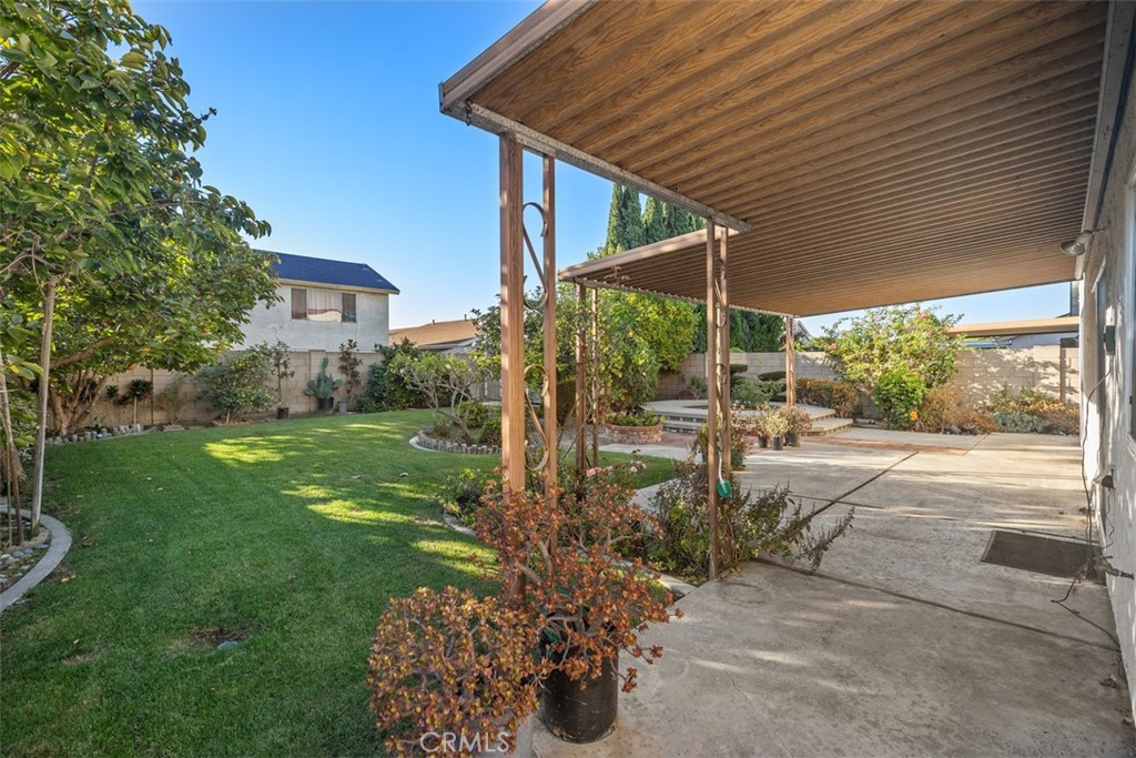 15321 Dogwood Street