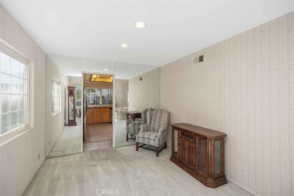 15321 Dogwood Street