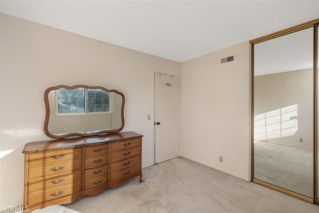 15321 Dogwood Street