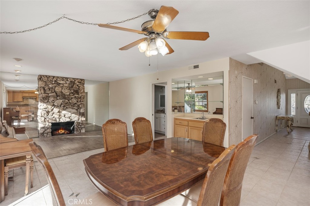 15321 Dogwood Street