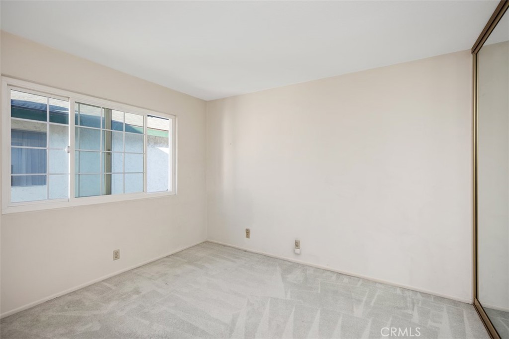 15321 Dogwood Street