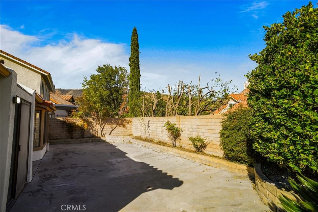 12050 Shadow Glen Lane