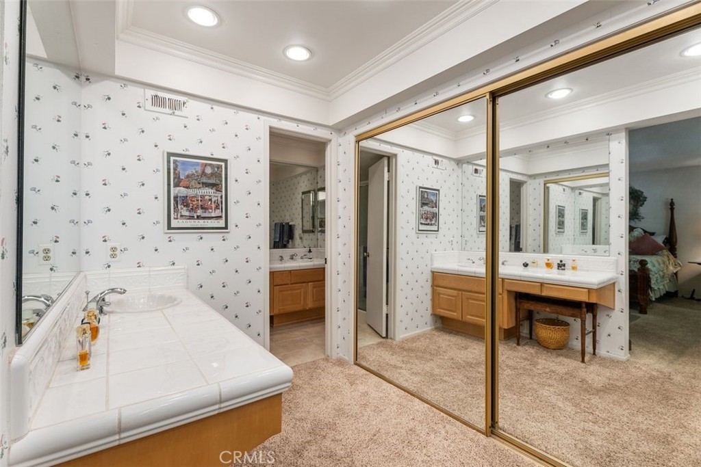 18112 Catherine Circle