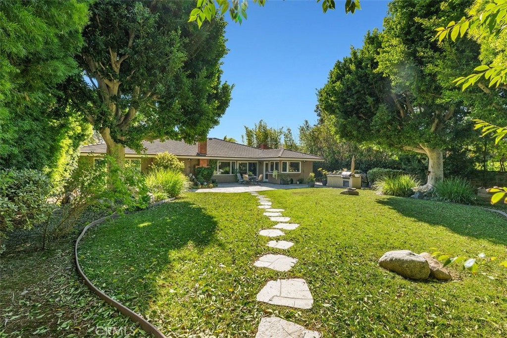 18112 Catherine Circle