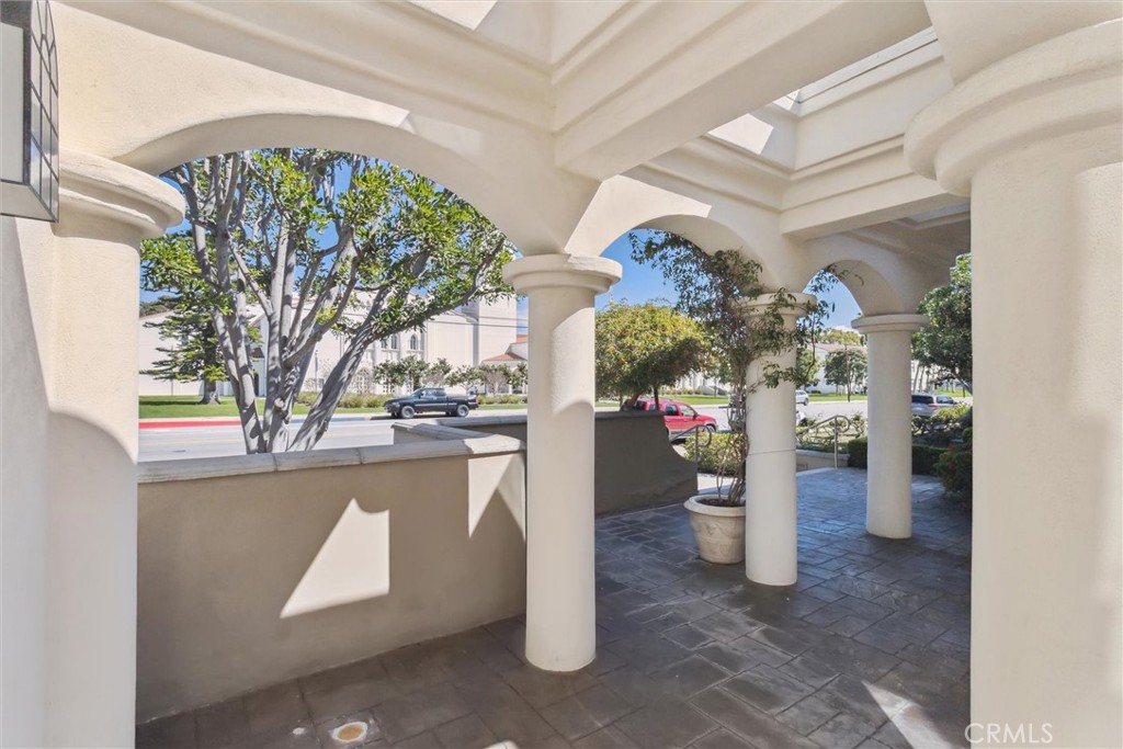 2101 E 15th Street 7