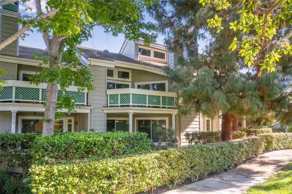 19401 Sunray Lane 204