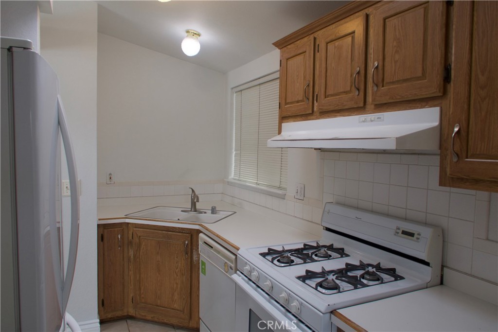 13181 Lampson Ave 222