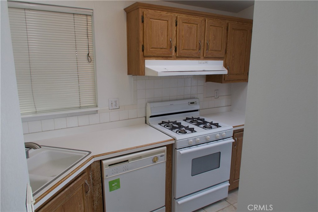 13181 Lampson Ave 222