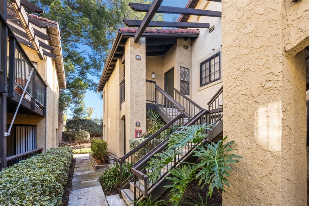 25641 Indian Hill Lane D