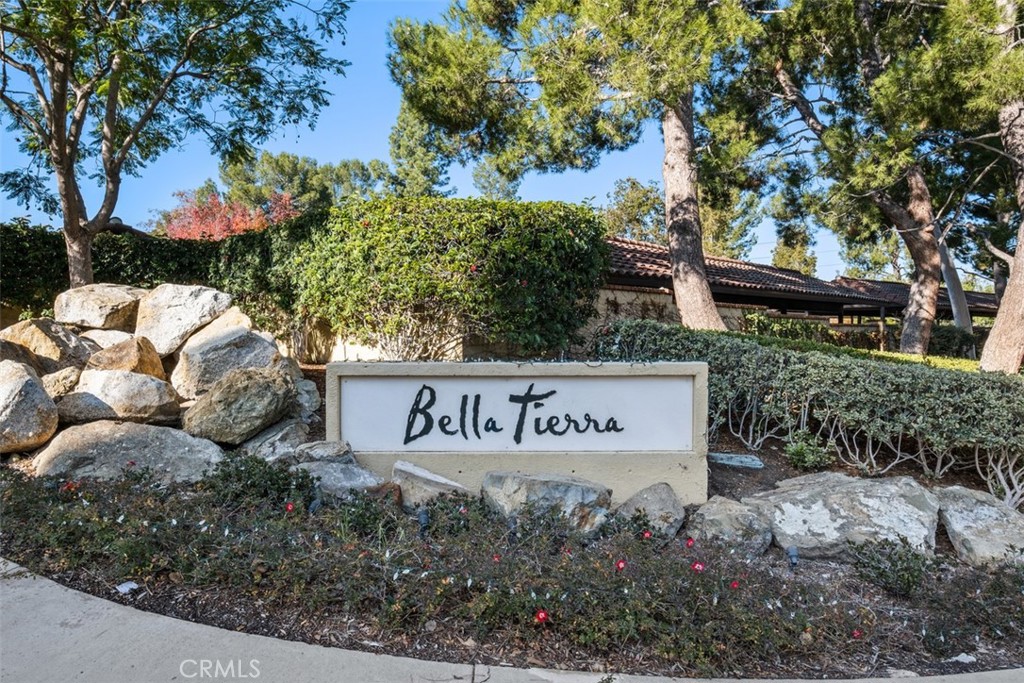 25641 Indian Hill Lane D