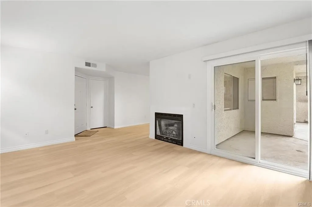 44 Corniche Drive # A