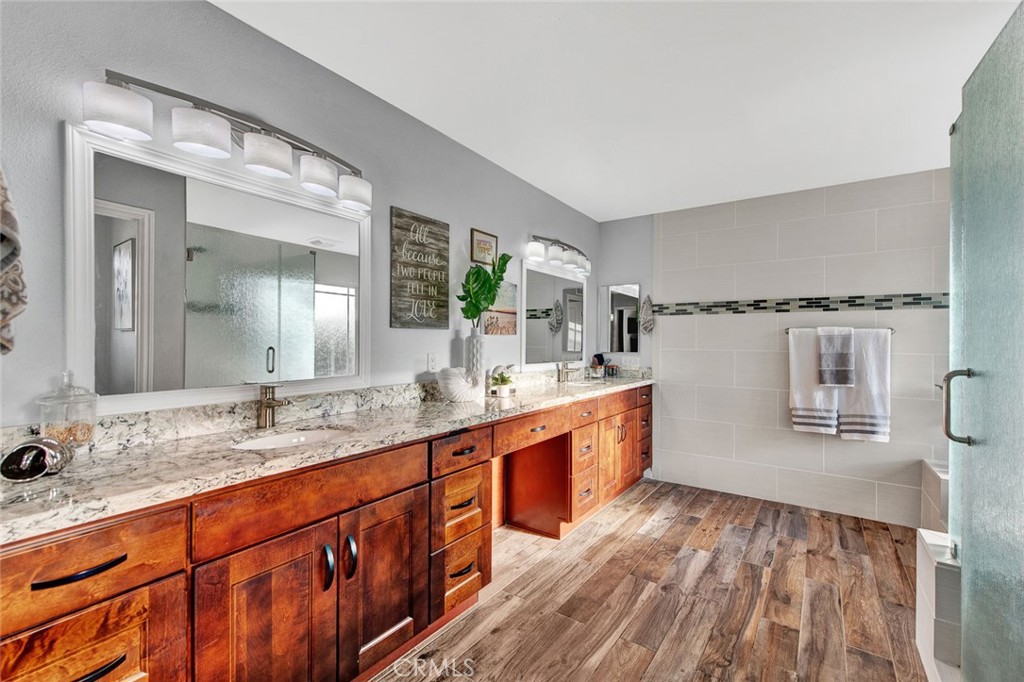 18465 Mount Kristina Street