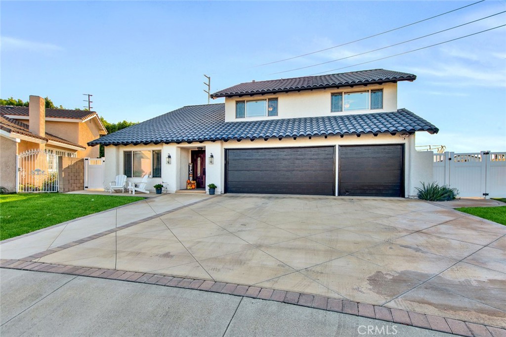 18465 Mount Kristina Street