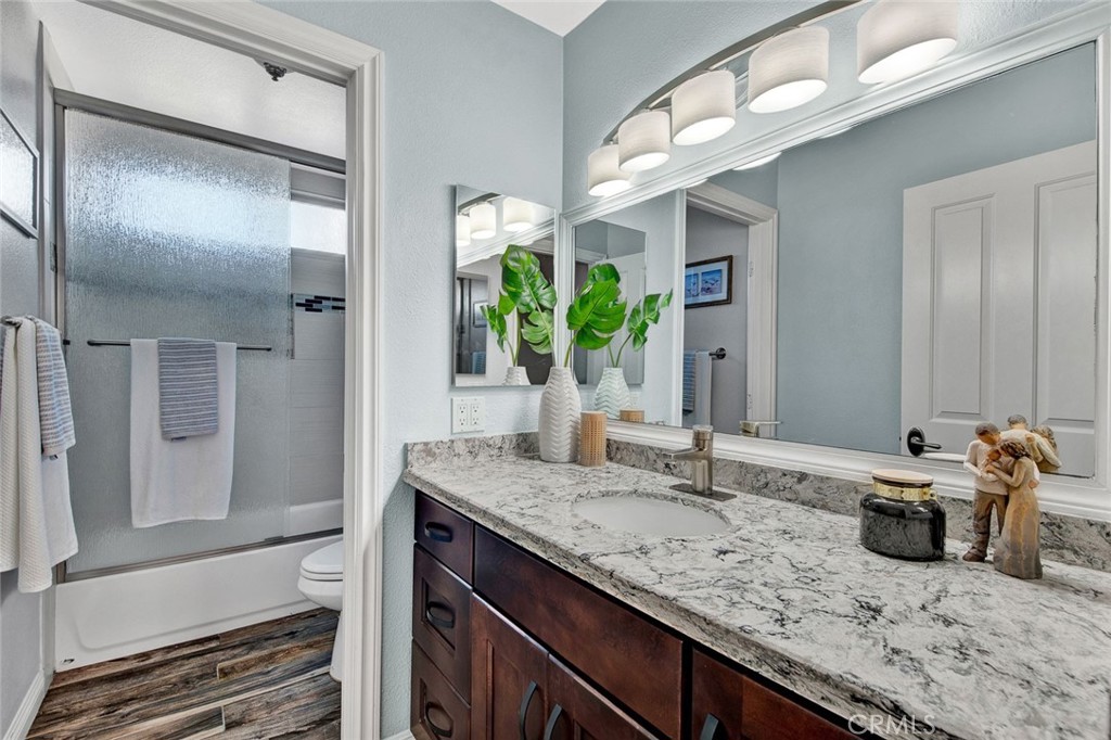 18465 Mount Kristina Street