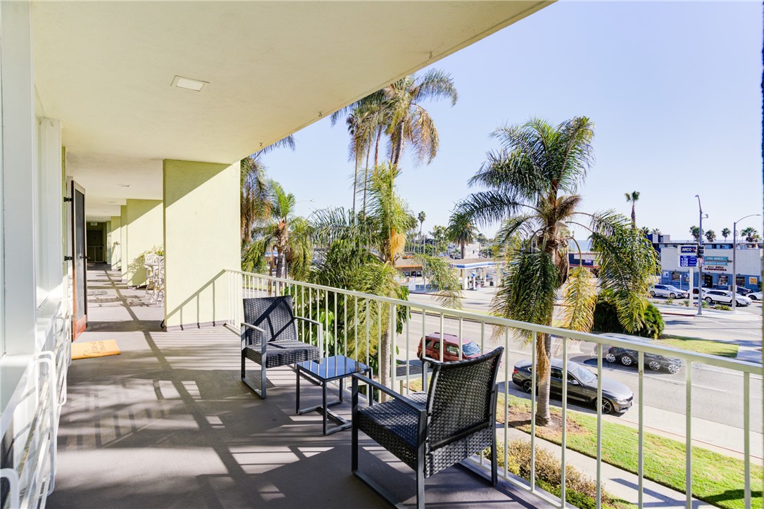 3901 E Livingston Drive 301