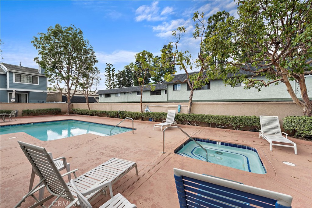 2233 Fairview Road K