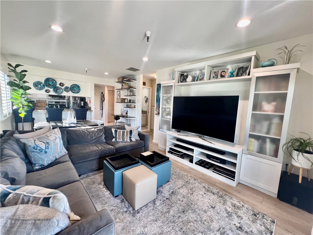 18900 Delaware Street 346