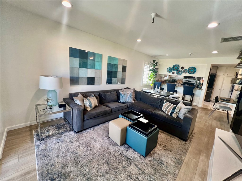 18900 Delaware Street 346