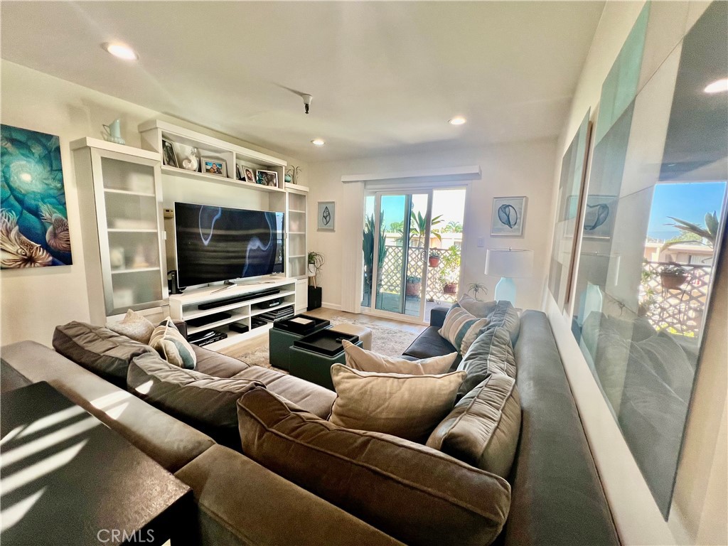 18900 Delaware Street 346