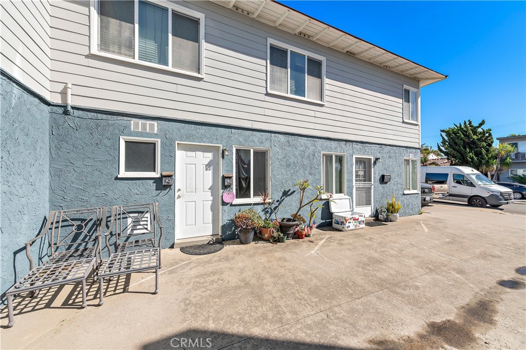 330 Avenida Cabrillo