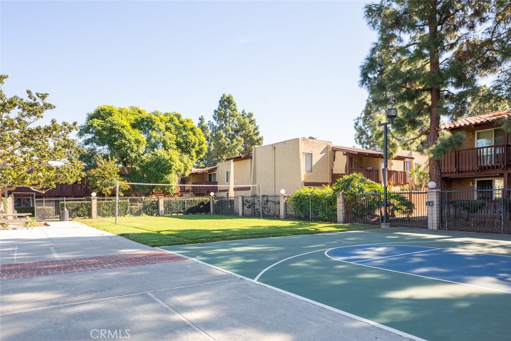 1030 W Macarthur Boulevard 59