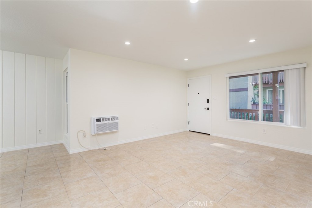 1030 W Macarthur Boulevard 59