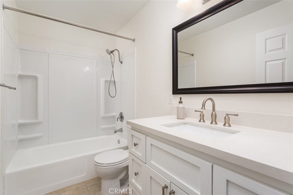 1030 W Macarthur Boulevard 59