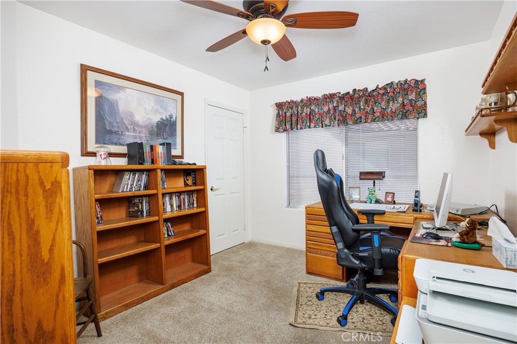 2827 Peach Tree Street