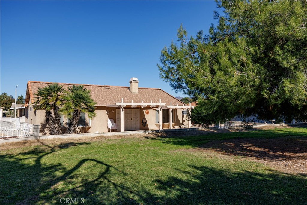 2827 Peach Tree Street