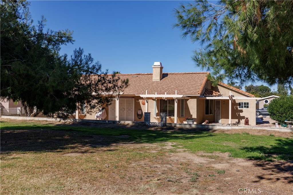 2827 Peach Tree Street