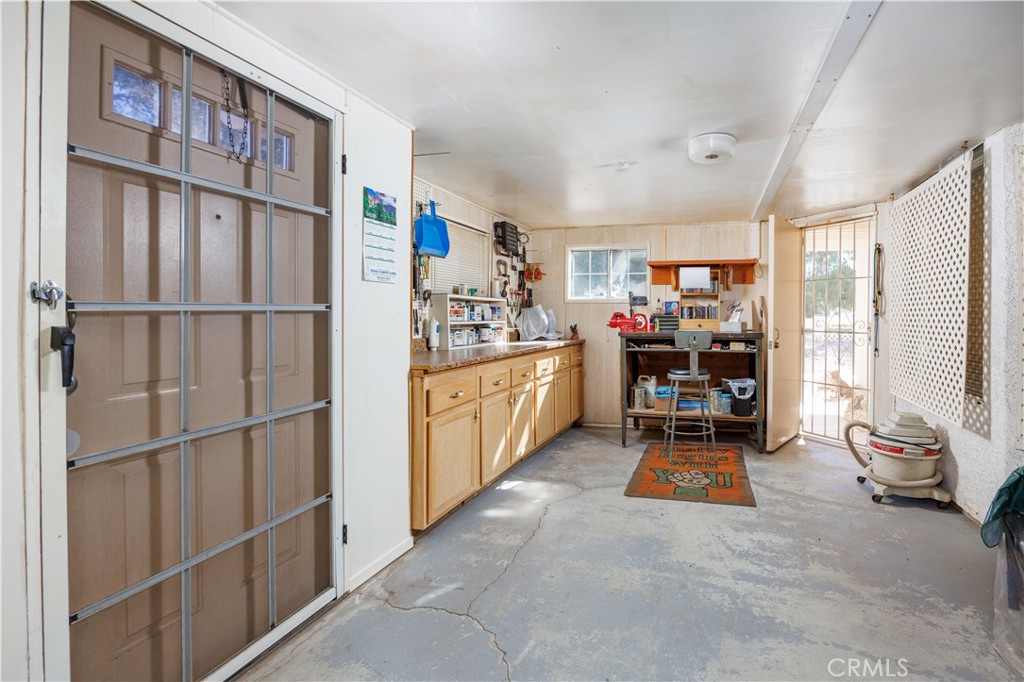 2827 Peach Tree Street